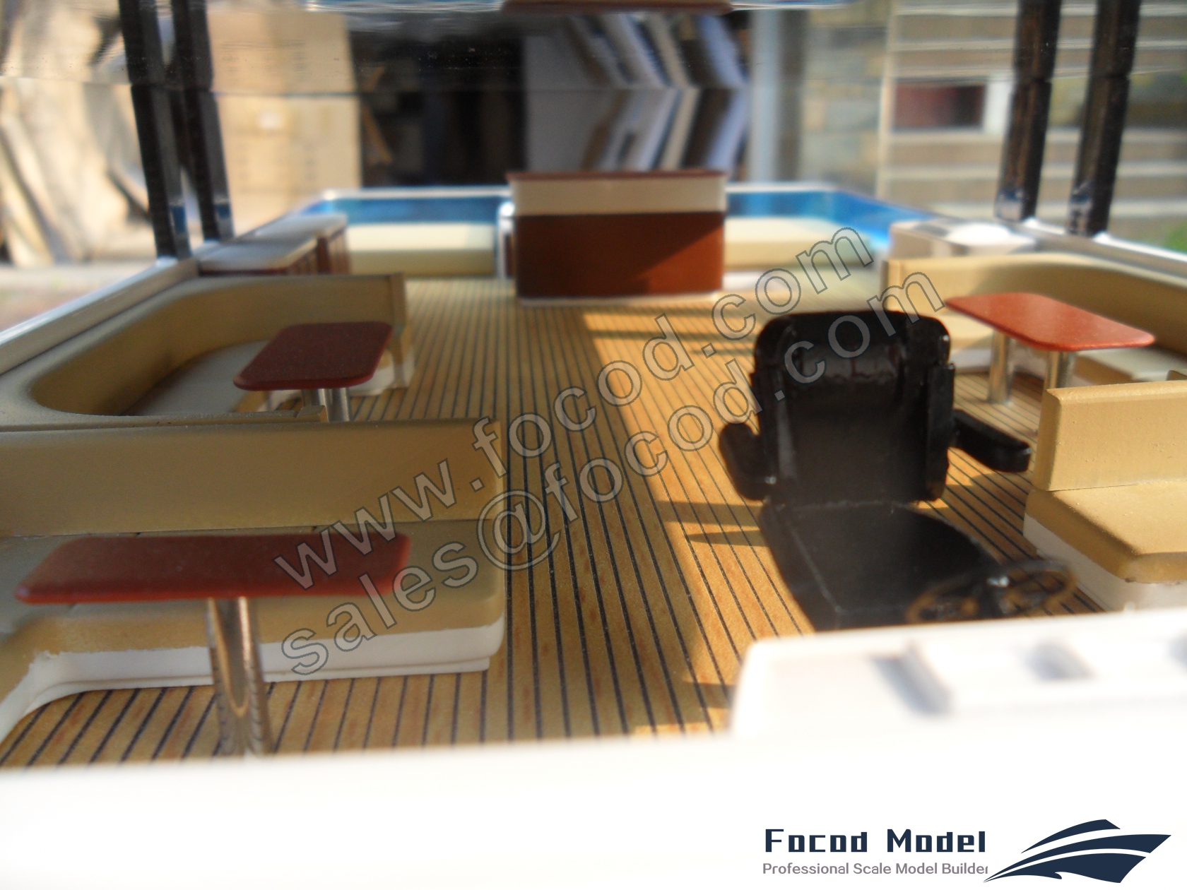 custom made model of 80英尺双体游艇